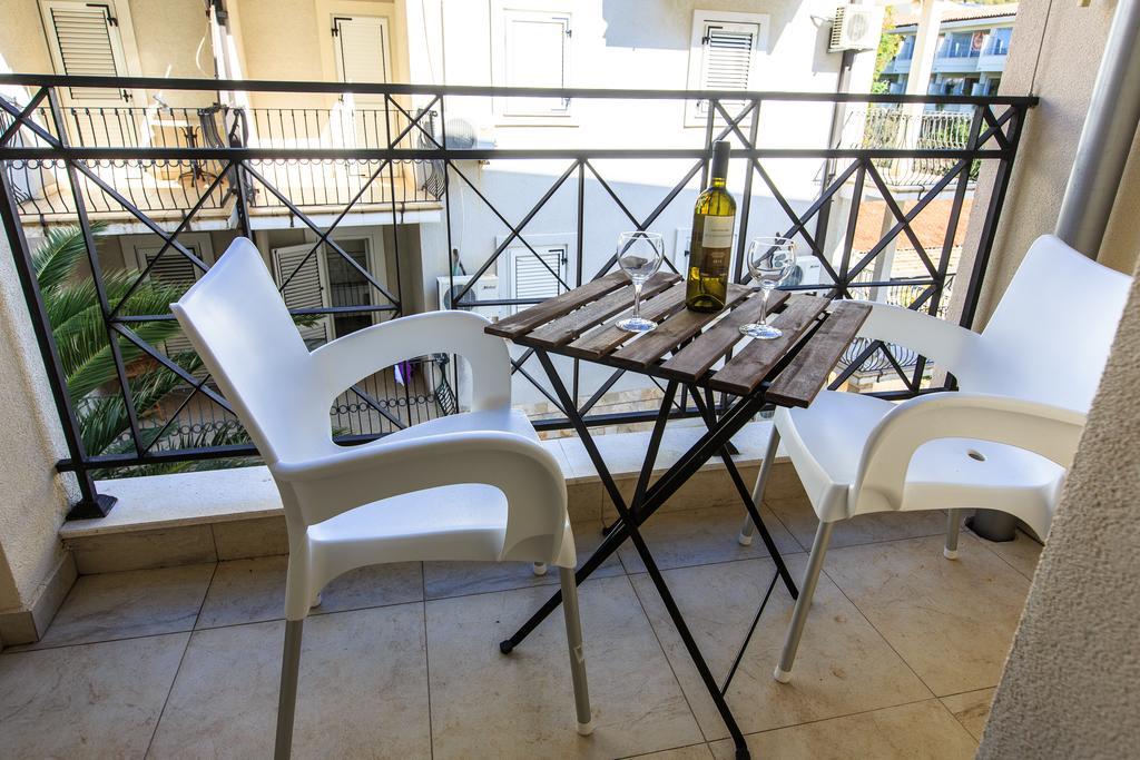 De Lux Apartments Petrovazzo Esterno foto