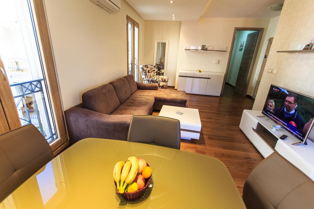 De Lux Apartments Petrovazzo Esterno foto