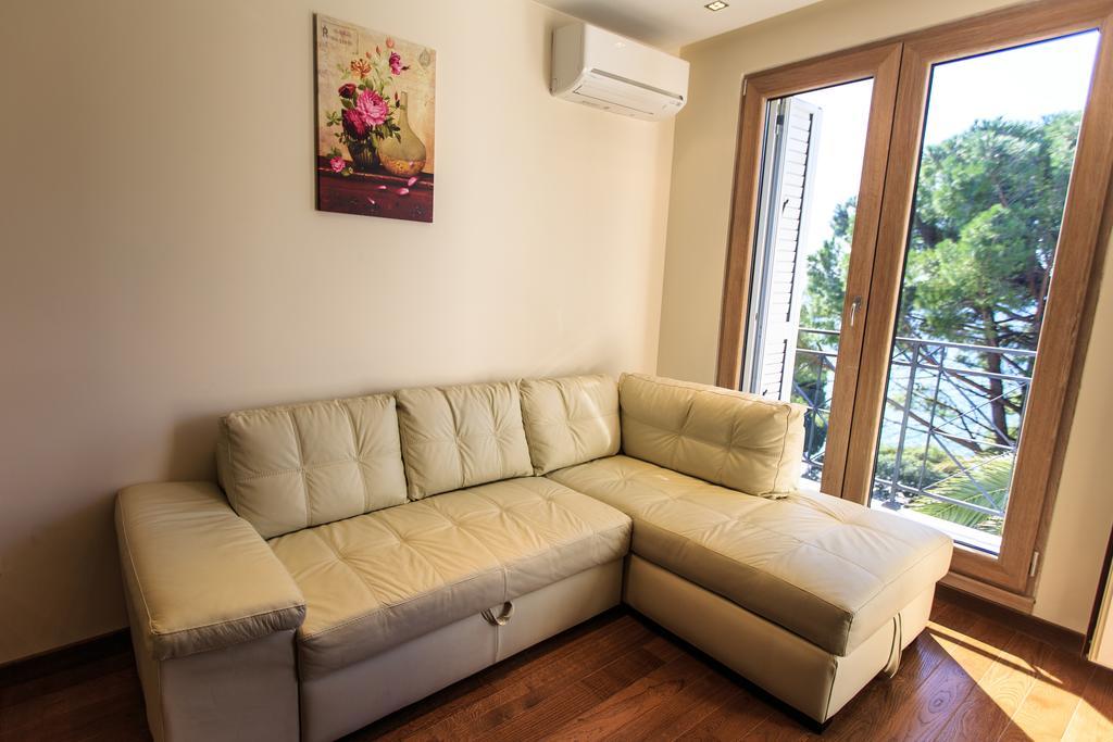 De Lux Apartments Petrovazzo Esterno foto