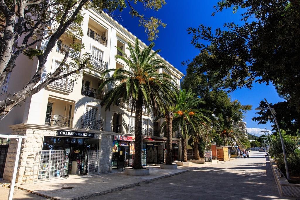 De Lux Apartments Petrovazzo Esterno foto