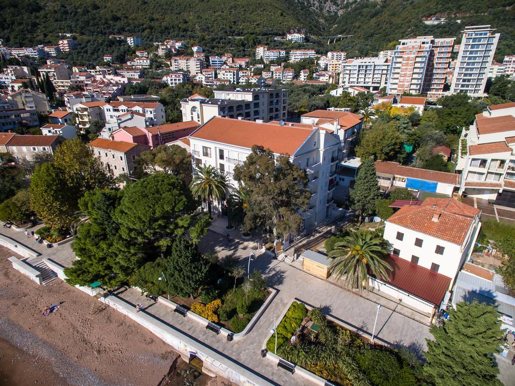 De Lux Apartments Petrovazzo Esterno foto