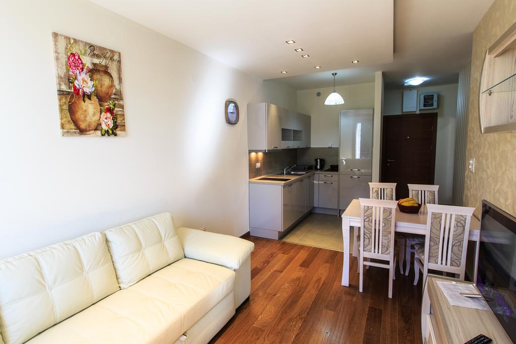 De Lux Apartments Petrovazzo Esterno foto